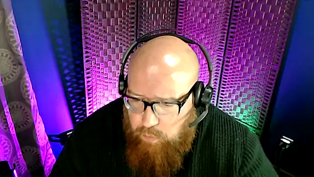 Snapshot of BigBearforCuddles chatting on 24, 11, 2025 BigBearforCuddles online show from 24, 11, 2025