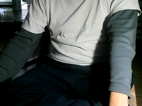 Snapshot of OreCam chatting on 27, 4, 2026 OreCam online show from 27, 4, 2026