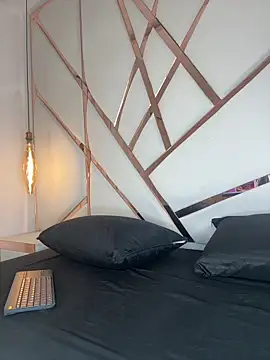 Celeste Valencia  online show from 19, 3, 2026