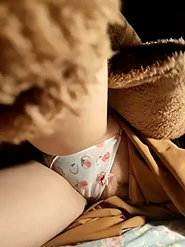 Snapshot of LianLaz chatting on 28, 11, 2025 LianLaz online show from 28, 11, 2025