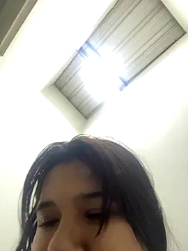 nicole2892lo online show from 26, 11, 2025