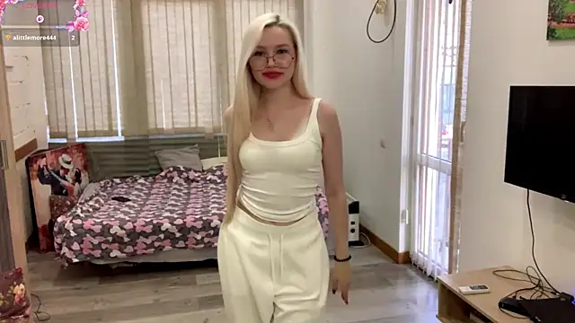 MistikMinx online show from 17, 12, 2025