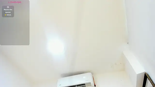 IsisBrown  online show from 13, 12, 2025