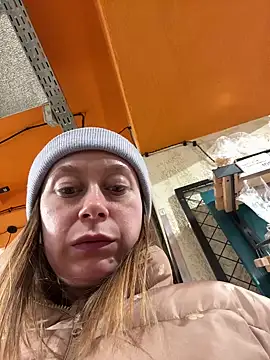 Brooke lover online show from 31, 3, 2026