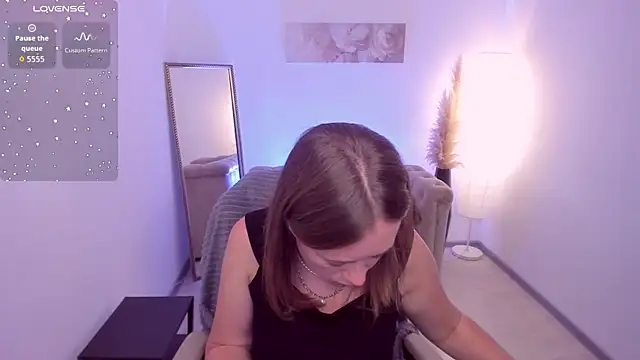 Brooke lover online show from 4, 7, 2026