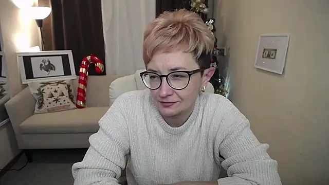 Snapshot of ChristinaRainforce chatting on 27, 11, 2025 ChristinaRainforce online show from 27, 11, 2025