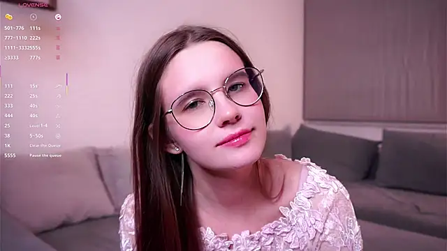 Snapshot of GennieKelso chatting on 30, 11, 2025 GennieKelso online show from 30, 11, 2025