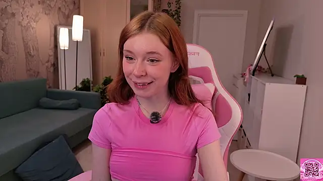 Snapshot of eva_aria chatting on 21, 4, 2026 eva aria online show from 21, 4, 2026