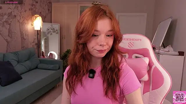Snapshot of eva_aria chatting on 21, 5, 2026 eva aria online show from 21, 5, 2026
