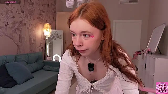 Snapshot of eva_aria chatting on 22, 5, 2026 eva aria online show from 22, 5, 2026