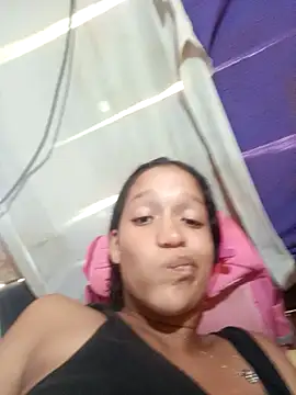 Snapshot of rachelbunny_and_kevin chatting on 4, 12, 2025 rachelbunny and kevin online show from 4, 12, 2025