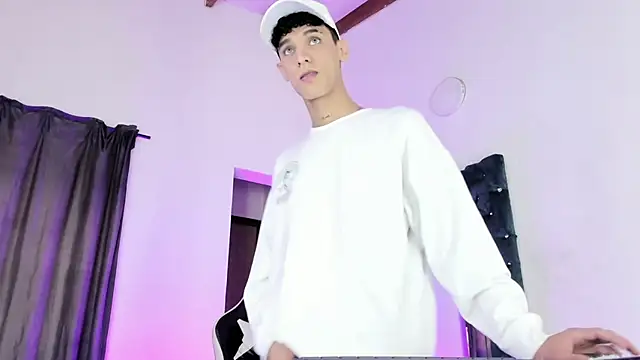 Snapshot of The_Prince_Luis chatting on 27, 11, 2025 The Prince Luis online show from 27, 11, 2025