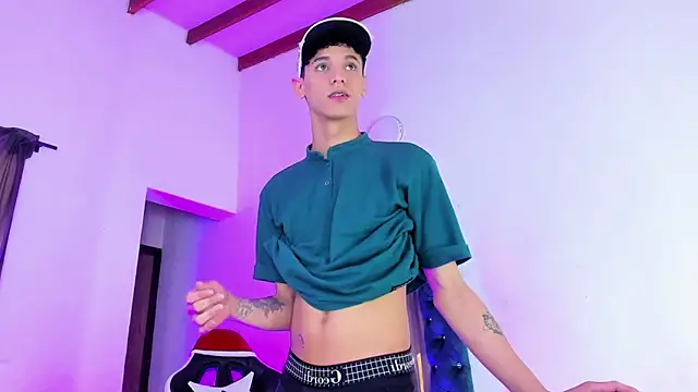 Snapshot of The_Prince_Luis chatting on 30, 11, 2025 The Prince Luis online show from 30, 11, 2025