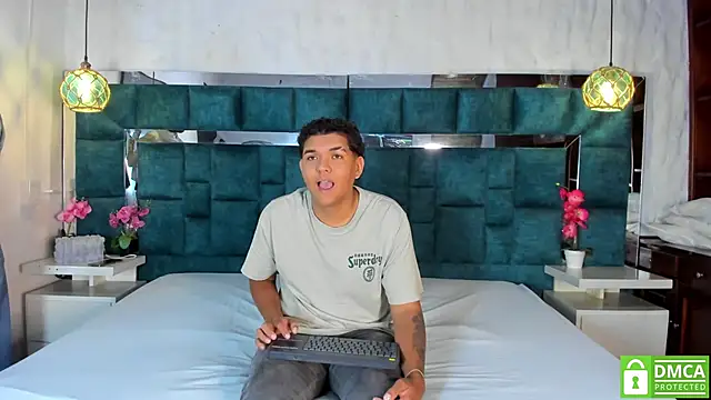  bonnyandclyde online show from 7, 3, 2026