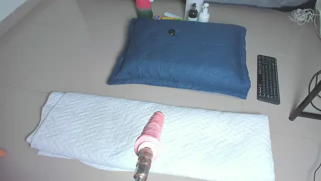 Snapshot of sophie_1_ chatting on 6, 2, 2026 sophie 1 online show from 6, 2, 2026