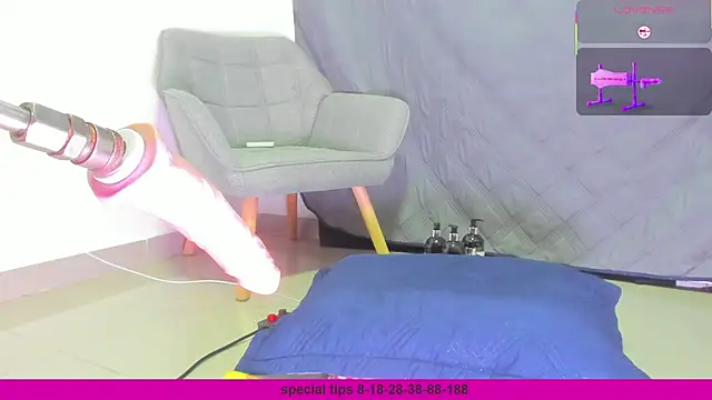 Snapshot of sophie_1_ chatting on 27, 2, 2026 sophie 1 online show from 27, 2, 2026