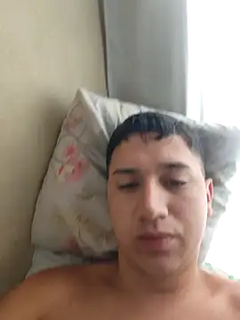 Snapshot of Alvarezz0202 chatting on 12, 2, 2026 Alvarezz0202 online show from 12, 2, 2026