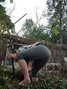 Horny hippie online show from 15, 11, 2025