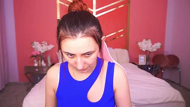 RoxieRay online show from 8, 4, 2026