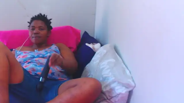 Snapshot of KittyPussyZA chatting on 3, 2, 2026 KittyPussyZA online show from 3, 2, 2026