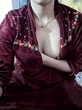 RASHMI SHARMA9 online show from 8, 1, 2026