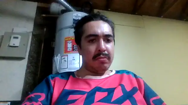 Snapshot of 818horny chatting on 27, 5, 2026 818horny online show from 27, 5, 2026