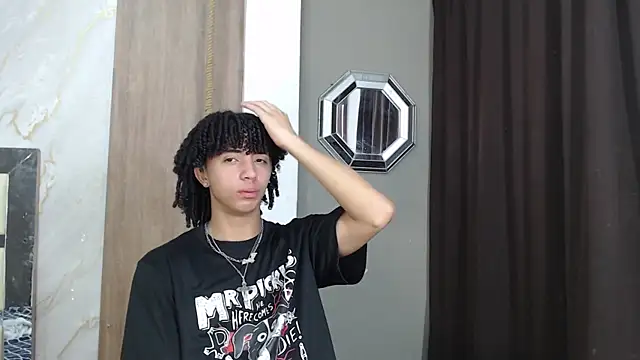 kim curlyy online show from 19, 4, 2026