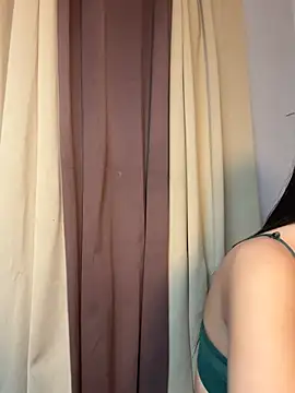 Snapshot of Diannellove chatting on 11, 7, 2026 Diannellove online show from 11, 7, 2026