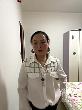 Snapshot of TL-46 chatting on 30, 11, 2025 TL-46 online show from 30, 11, 2025