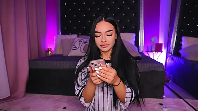 sashalorenzz online show from 14, 1, 2026