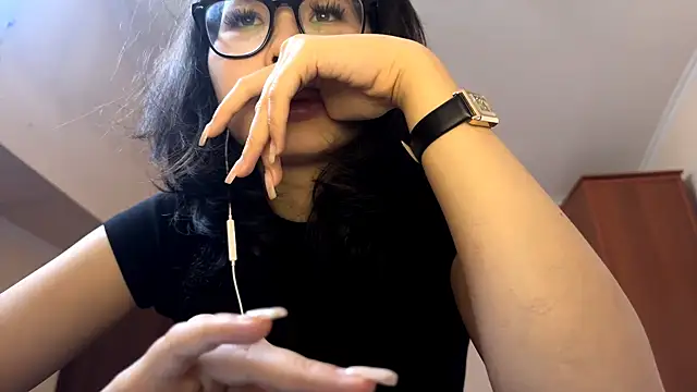 MiracleGirls online show from 2, 12, 2025