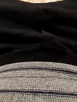 erdestruttor18 online show from 18, 12, 2025