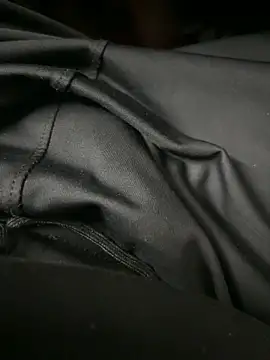 your playboy 00 online show from 17, 12, 2025