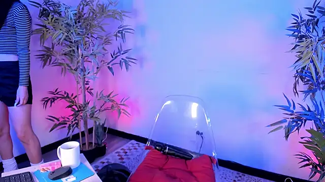 itsmroom  online show from 16, 12, 2025