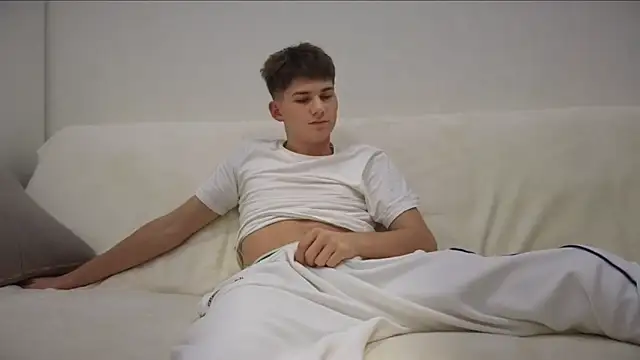 reeves bae online show from 27, 11, 2025