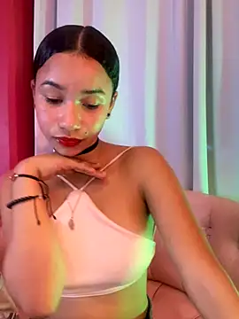 ZoeyFierce online show from 15, 12, 2025