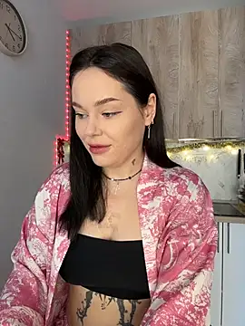 EvaNoirrr online show from 2, 12, 2025