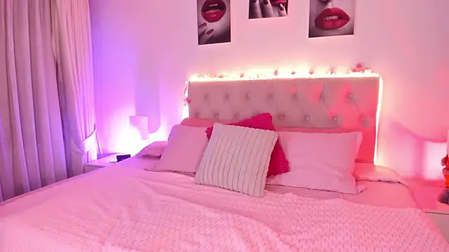 Charlotte rider  online show from 19, 12, 2025