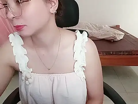 Snapshot of BabyDoll1999 chatting on 28, 5, 2026 BabyDoll1999 online show from 28, 5, 2026