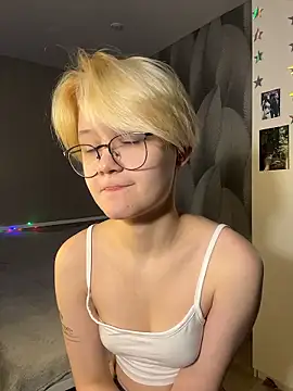 LunaDoreann online show from 17, 1, 2026