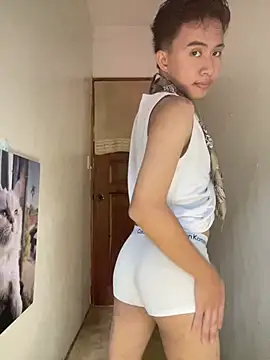 Snapshot of asiantwink0000 chatting on 3, 2, 2026 asiantwink0000 online show from 3, 2, 2026