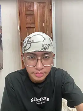 Snapshot of asiantwink0000 chatting on 7, 2, 2026 asiantwink0000 online show from 7, 2, 2026