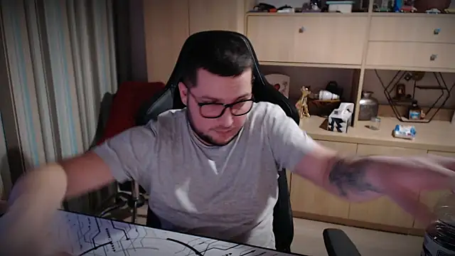 kevinnlovelly online show from 22, 12, 2025