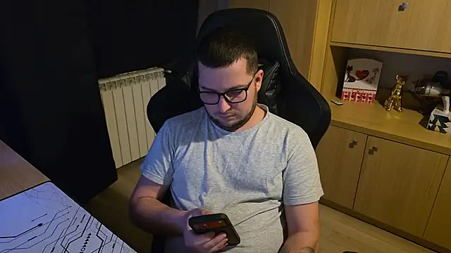 Snapshot of kevinnlovelly chatting on 5, 2, 2026 kevinnlovelly online show from 5, 2, 2026