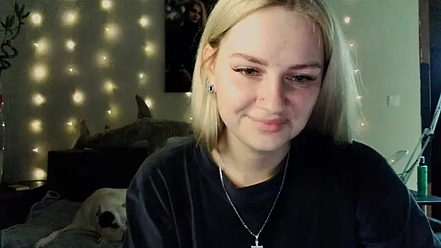 Snapshot of Whitehex666 chatting on 2, 12, 2025 Whitehex666 online show from 2, 12, 2025