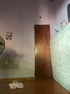 Quierolechiitaaa online show from 14, 1, 2026