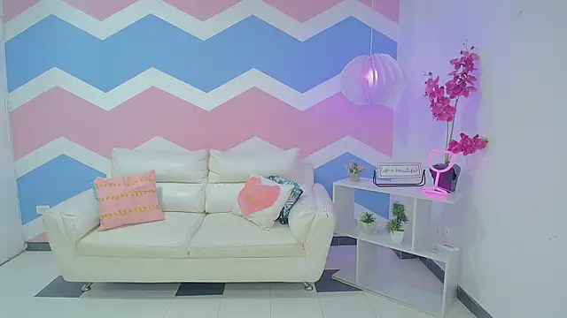 Snapshot of zahira1 chatting on 2, 3, 2026 zahira1 online show from 2, 3, 2026