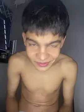 Snapshot of Lil_babyyy_ chatting on 18, 6, 2026 Lil babyyy online show from 18, 6, 2026