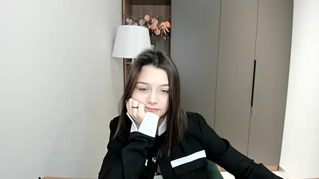 Snapshot of TabethaCaverly chatting on 3, 12, 2025 TabethaCaverly online show from 3, 12, 2025