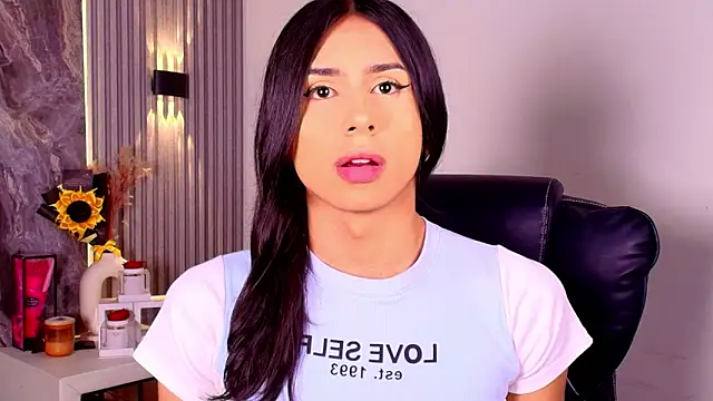 Caroline foster1 online show from 20, 3, 2026